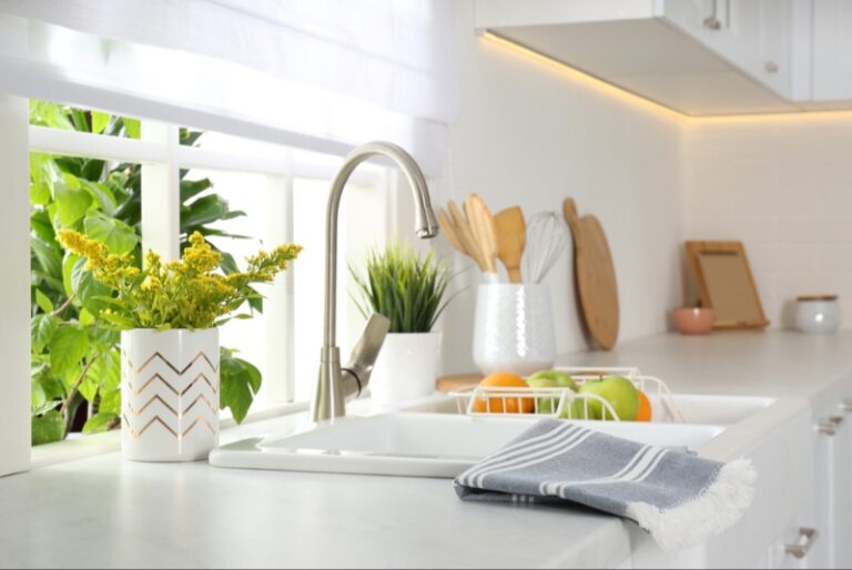 Navigating the World of Kitchen Faucets: A Buyer’s Guide to Making an Informed Choice