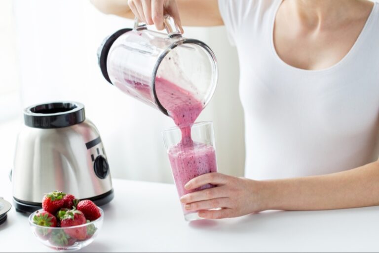 A Guide to Selecting the Perfect Smoothie Blender