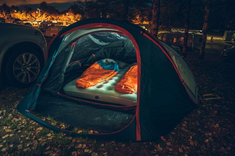 How to Pick the Best Sleeping Bag for Cold Nights in Summer