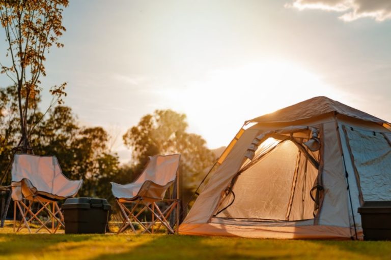 How to Plan a Budget-Friendly Camping Trip From Start to Finish